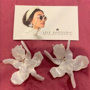 Small Paper Lily Earrings - Mother of Pearl